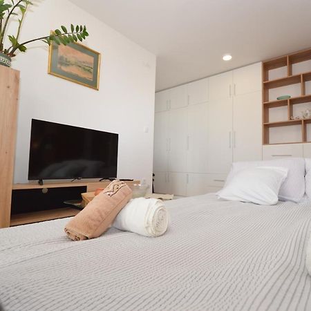 Shine24 - Spacious And Bright Apartment - New Novi Sad Exterior photo