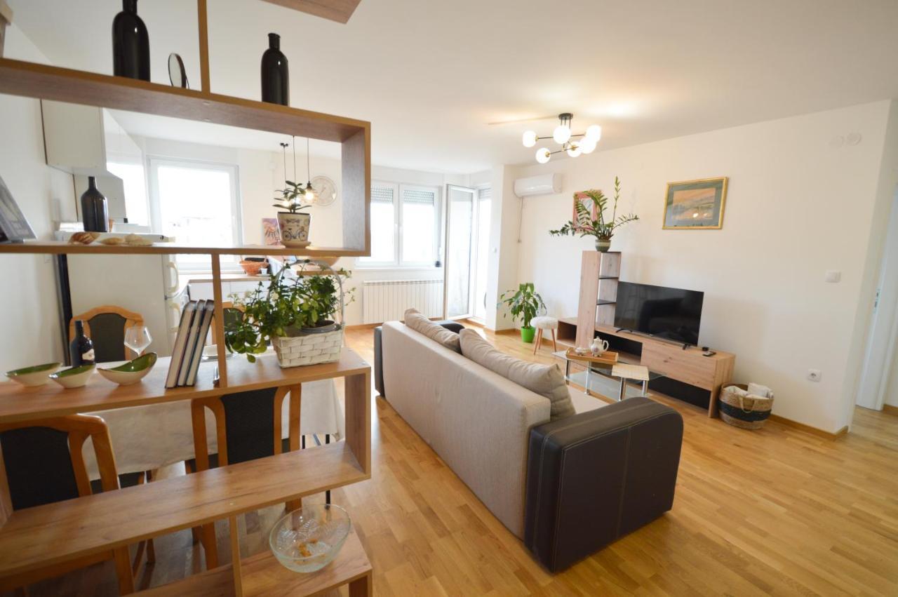 Shine24 - Spacious And Bright Apartment - New Novi Sad Exterior photo