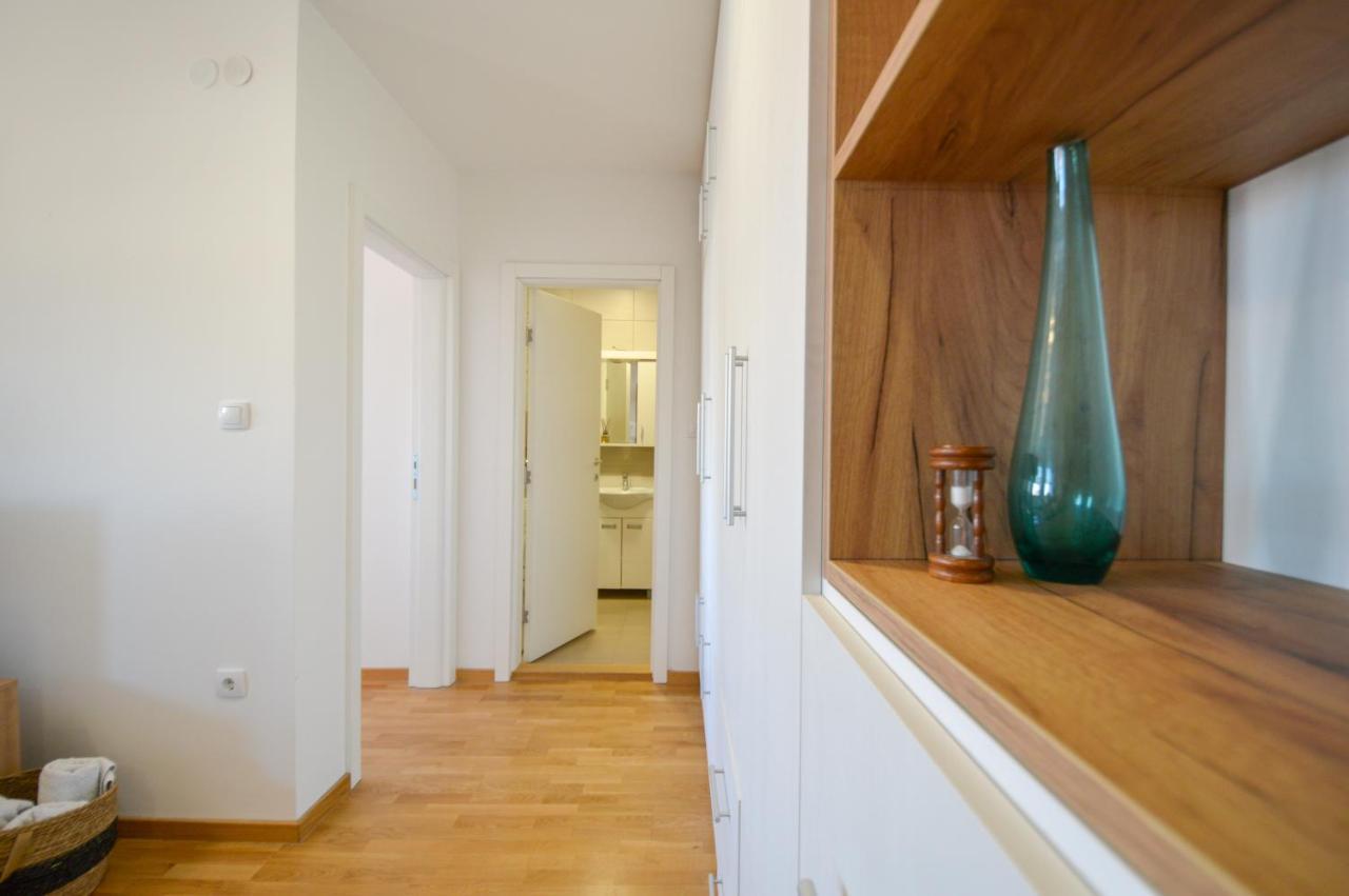 Shine24 - Spacious And Bright Apartment - New Novi Sad Exterior photo