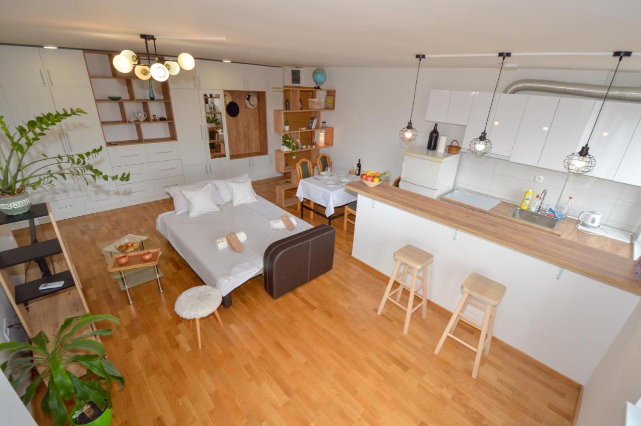 Shine24 - Spacious And Bright Apartment - New Novi Sad Exterior photo